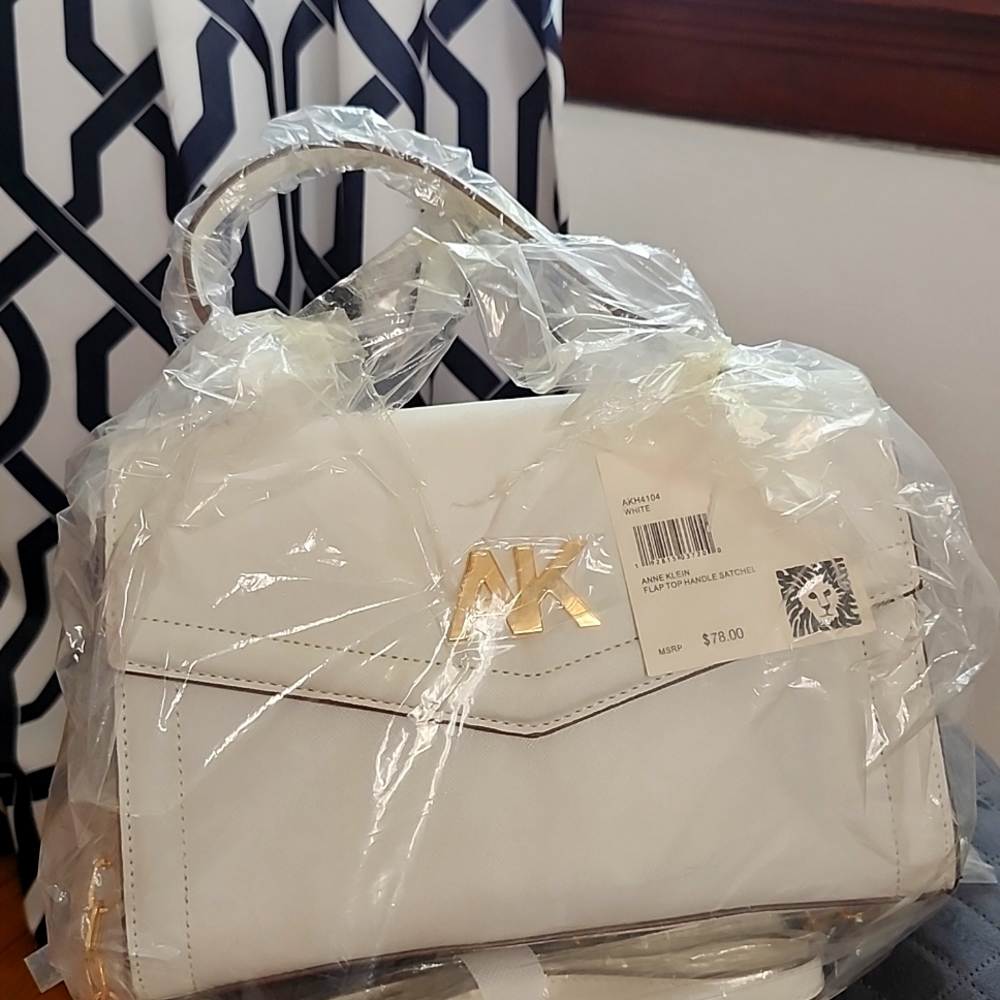 Handbag